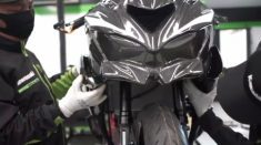 [Video] Kawasaki Ninja ZX-25R được độ theo phong cách đường đua
