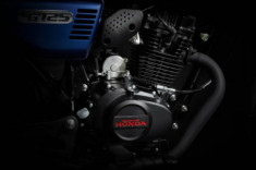 Honda CG125 - Mẫu xe giống Win 100 cám dỗ anh em bằng giá bán siêu rẻ!