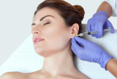 Tiêm tai Phật để đổi vận, nhiều người đau đớn vì phải phẫu thuật để chữa lành