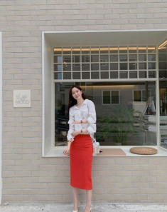 Có một outfit vừa che eo to lại tôn dáng cao ráo, nàng công sở không diện thì quá phí