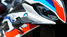 BMW S1000RR 2023 hé lộ việc trang bị cánh gió làm tiêu chuẩn