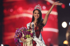 Không hổ danh hoa hậu hoàn vũ, Catriona Gray mặc đồ tắm đi dã ngoại vẫn đẹp như ảnh chụp tạp chí