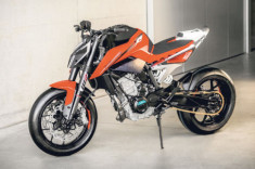 Lộ tin KTM 490 Duke 2 xi-lanh sắp ra mắt vào cuối năm 2022?