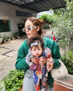 Phạm Băng Băng xứ Thái gây shock với chiếc áo in hình nhạy cảm, đến Ngọc Trinh còn chưa dám mặc