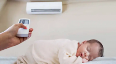 Trẻ bị sốt có nên nằm điều hòa không?