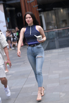 Vùng mỡ thừa tuy nhỏ nhưng dễ gây mất điểm: Nàng muốn giữ hình tượng phải chọn đồ cho chuẩn
