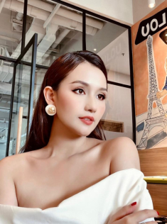 Đại gia kim cương Lã Thanh Huyền tuyển gia sư cho con, chưa công khai lương đã ùn ùn người đăng ký