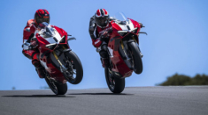 Ducati Panigale V4 R 2023 - Vũ khí bí mật mới của Ducati