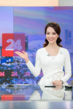 Á hậu đẹp nhất VTV “lên sóng” kín đáo, nay mặc đồ mỏng như sương, dân tình dụi mắt mấy lần