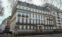 Bỏ trống 15 năm, ngôi nhà đắt nhất London được rao bán, khung cảnh bên trong mới khó tin