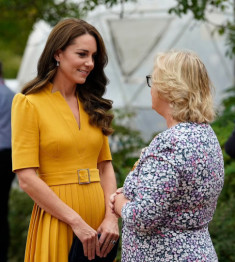 Công nương Kate Middleton diện kín cổng cao tường vẫn mắc lỗi oái ăm, hóa ra vì chi tiết nhạy cảm này!