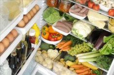 Để những thực phẩm này trong tủ lạnh lâu còn tệ hơn ăn đồ hết hạn, phải vứt đi ngay