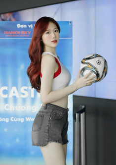 Hot girl 2K cao 1m75, da trắng như tuyết đồng hành Nóng cùng World Cup 2022