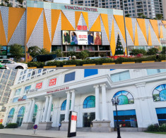 UNIQLO tiếp tục đẩy mạnh mở rộng tại Hà Nội với việc khai trương cùng lúc hai cửa hàng