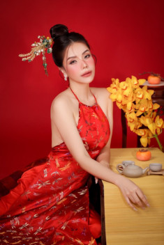 Bà mẹ 4 con nóng bỏng nhất nhì showbiz Việt, ở nhà 1 triệu đô nhưng cho con học trường công lập