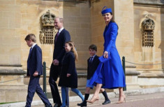 Kate Middleton phá quy tắc Hoàng gia, diện đồ cũ nhưng nổi loạn như công nương Diana ngày “báo thù”