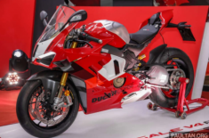 Chi tiết Ducati Panigale V4 R 2023 ra mắt tại Malaysia