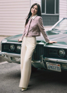 Chiếc quần giúp Song Hye Kyo từ 1m6 biến hình như người mẫu, chân dài miên man