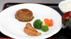 Hamburg Steak (Hambagu) - Món ăn truyền thống Nhật Bản đang được ‘săn đón’ tại Việt Nam