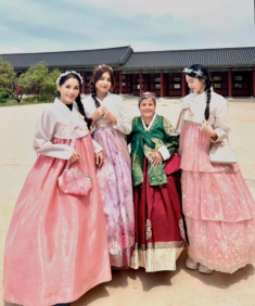 Vợ doanh nhân mặc Hanbok ngọt lịm như gái Hàn, ít ai biết Quyền Linh ở hậu trường hi sinh cỡ này