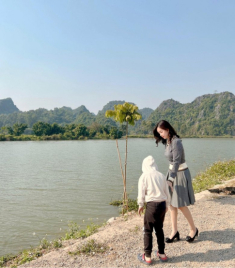 Chia tay bạn trai, 2 mỹ nhân Việt làm mẹ đơn thân vẫn dư sức sắm hàng hiệu, ăn mặc “cưa sừng” kiểu chị gái