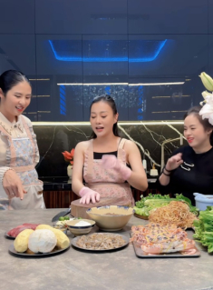 Cô Hoa hậu đến nhà Phương Oanh để “học nghề”: Đảm không kém vợ Shark Bình, vừa khoe mâm cơm từ rau của bố chồng
