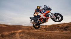 KTM 1290 Super Adventure 2024 ra mắt tại thị trường Bắc Mỹ