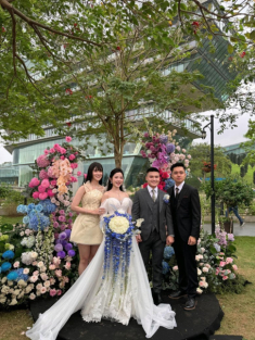 Đám cưới Quang Hải: Bà xã mặc váy cưới che bụng bầu, khách mời không được diện 4 màu trang phục này