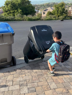 Nhóc tỳ sao Việt đi học về là dọn rác, cuộc sống ngày thường ở Mỹ sung sướng ít người sánh bằng