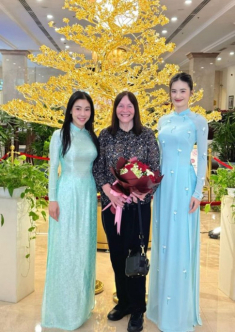 Không phải Ý Nhi, đây là Hoa hậu thế giới tương lai được Miss World ưu ái, có bố mẹ thế lực “khủng”