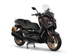 Choáng ngợp với dàn trang bị sẵn có trên Yamaha XMAX Tech Max vừa ra mắt tại Thái Lan