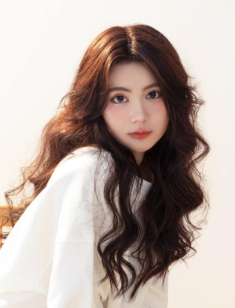 Ái nữ nhà sao Việt 17, 18 tuổi đã diện đồ gợi cảm, con gái diva Mỹ Linh gây bất ngờ hơn gái út nhà Quyền Linh