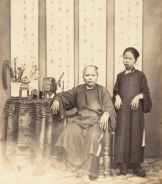 Áo dài TP HCM thay đổi thế nào qua trăm năm