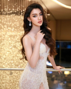 Chiêu trò mới của Thae Su Nyein: Đăng quang cuộc thi này, đi final walk ở cuộc thi khác