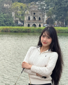 “Hack tuổi” đỉnh cao như chị đẹp Kiều Anh, tuổi 30 vẫn nhìn như học sinh cấp 3 nhờ item “làm mưa làm gió” hè 2025