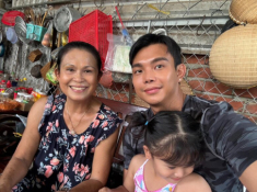 “Người đàn ông đặc biệt của Ngọc Trinh” chia sẻ mâm cơm bên mẹ, luôn có 2 món dân dã thân thương
