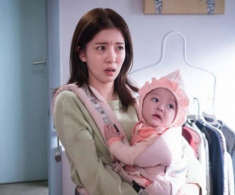 Bảo mẫu lương 10 triệu nghiện mạng xã hội, một lần vào tài khoản của cô ta tôi sốc, đuổi việc gấp