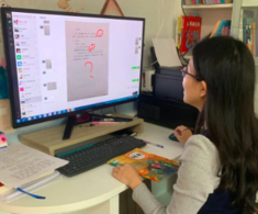 Bé 8 tuổi TP.HCM lên mạng tìm giáo viên ngôn ngữ ký hiệu cho em không biết nói, cô cảm động nhưng nhìn học sinh thì “cảm lạnh”