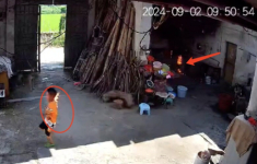 Bé trai đang chơi trong nhà thì hét lớn vì tay bốc lửa, phản ứng của bà nội làm ai cũng phẫn nộ