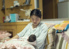 Bị mẹ chồng chê lười, tiêu hoang vì cháu 3 tháng đóng bỉm 24/24 giữa thời tiết nắng nóng, tôi dọn ra ở riêng