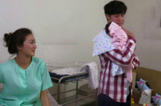 Chồng chăm vợ ở cữ ngày nào cũng nấu một món canh, tôi ngỡ ngàng khi lý do lại liên quan đến cô em dâu