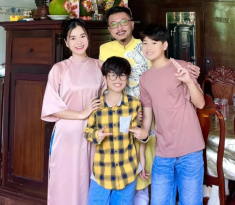 Có 2 quý tử với Lâm Vĩ Dạ, Hứa Minh Đạt vẫn muốn vợ sinh thêm con gái, còn chuẩn bị hẳn tên cho bé “cực độc”