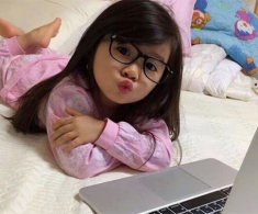 Cô bé 5 tuổi xinh như búp bê bị đồn được doanh nhân Dubai nhận nuôi, 8 năm sau diện mạo gây bất ngờ