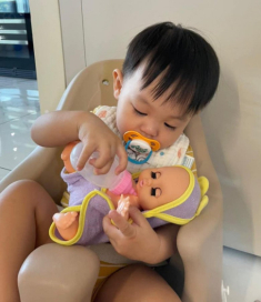 Con trai Cường Đôla mới sinh nhật 1 tuổi đã muốn có thêm em, phản ứng của Đàm Thu Trang gây chú ý