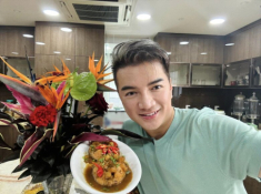 Đàm Vĩnh Hưng có sở thích ăn bún với cá kho dân dã, từng chỉ cho dân mạng cách làm siêu nhanh 
