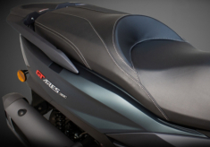 Daytona Ares 125 GT gây bão giới tay ga với trang bị loa phát nhạc giải trí