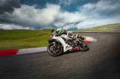 Kawasaki Ninja ZX-6R 2025 chính thức lộ diện