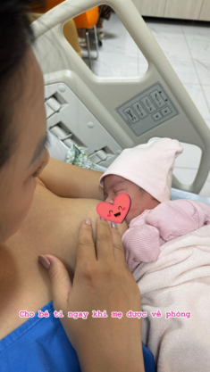 Khoe cảnh cho con bú ở viện, DV Thu Quỳnh tiết lộ “chửa ngực”, mách cách gọi sữa về tràn trề sau sinh