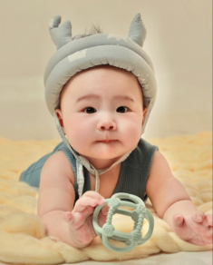 Lê Âu Ngân Anh não lòng nhìn con trai 9 tháng hay cười, thích ăn nay bỗng thay đổi, “cơn đau ập tới là mặt méo xẹo”