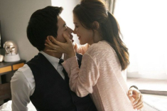Mấy đêm liền cứ nghe tiếng vợ nói chuyện với con trai, tôi sợ xanh mặt vì cô ấy đã mất 2 năm